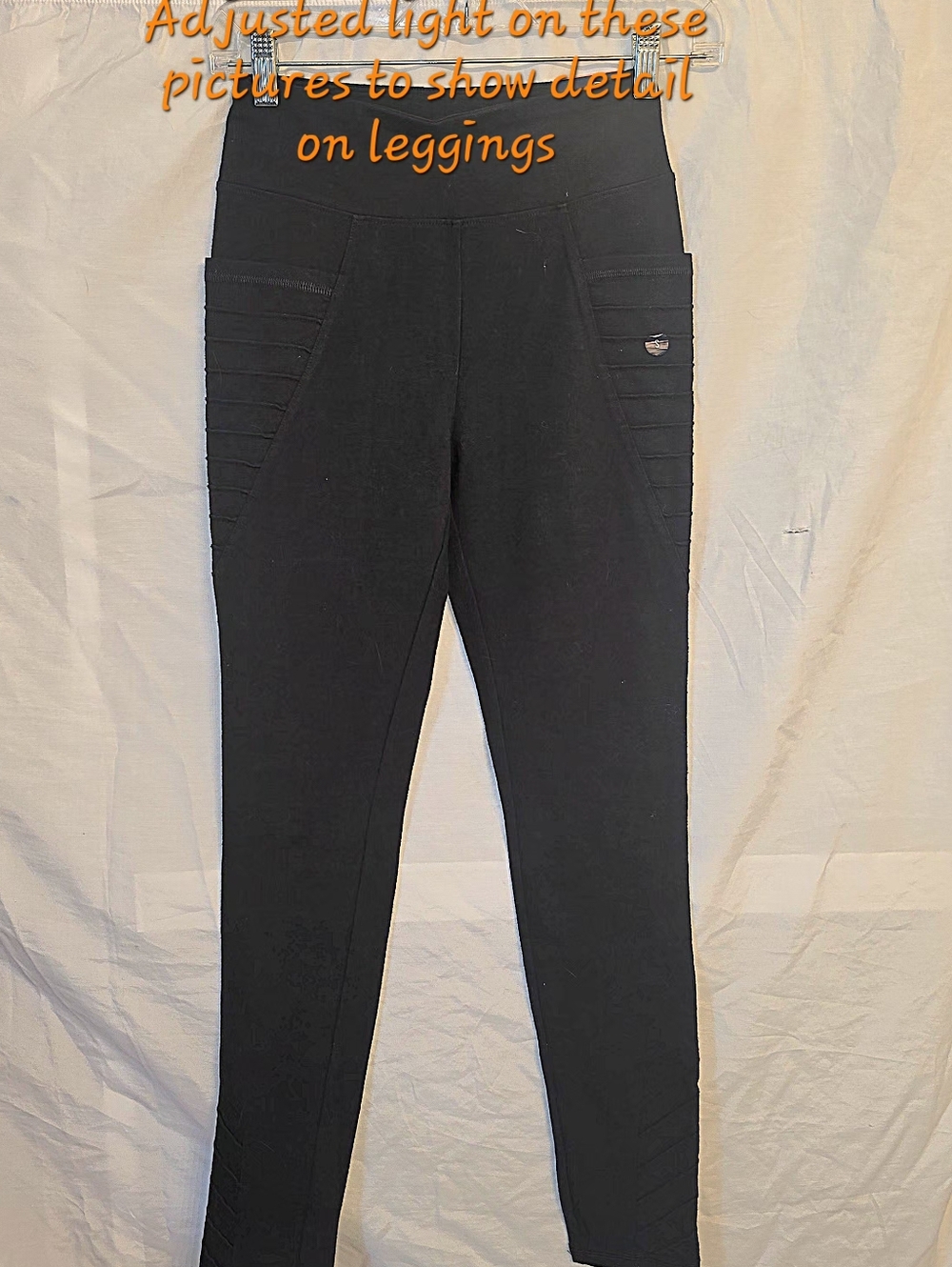 Hollister Ultra High-Rise Jersey Leggings in Black - Picture 2 of 4
